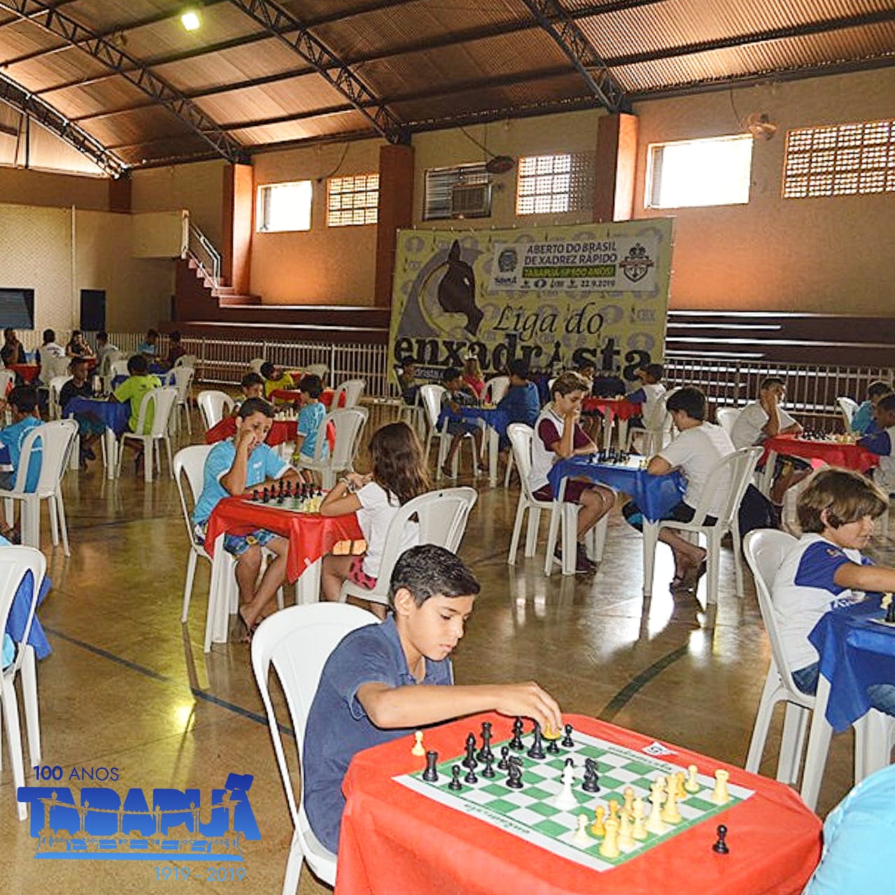 1° Torneio de Primavera de Xadrez de Poá reúne 100 participantes na Praça  de Eventos - Prefeitura Municipal de Poá