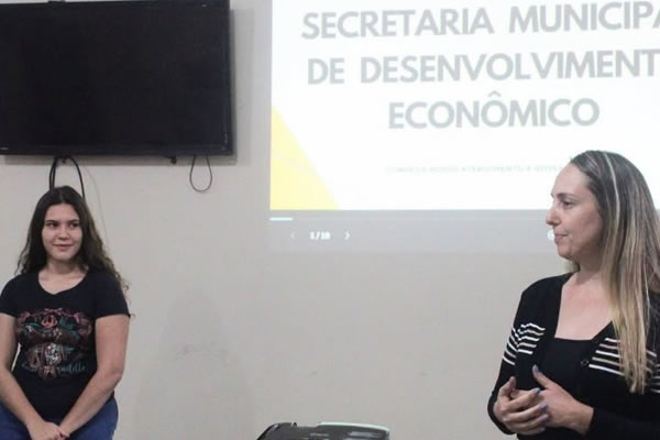 Iniciativas e orientações para os artesãos locais