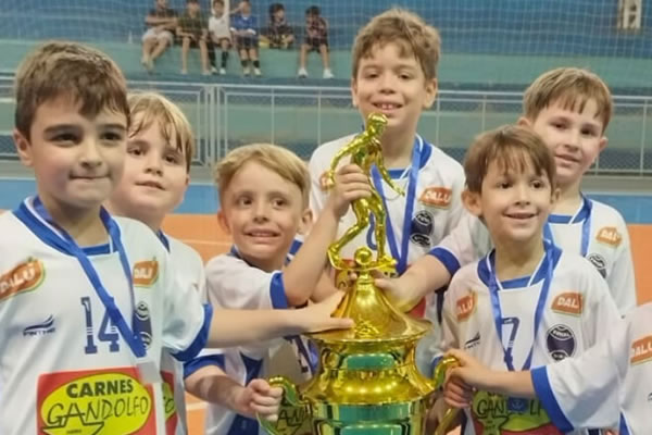 Categorias inicias no Torneio Interno de Futsal