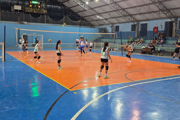 Noite de encerramento do super Festival de Voleibol!