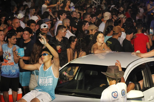 Primeira noite do TabaFoliaAlegria e tradição