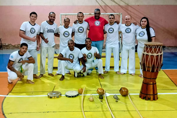 Super roda e encontro de capoeira do grupo Água dos Meninos