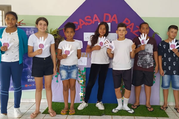 Atividade do SCFV | Paz e valorização da família