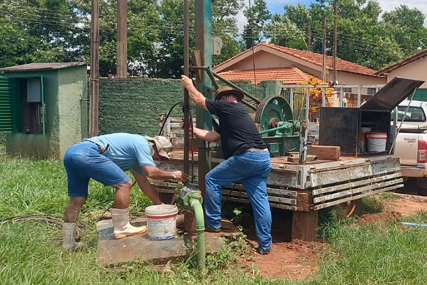 Substituição de bomba no sistema de abastecimento